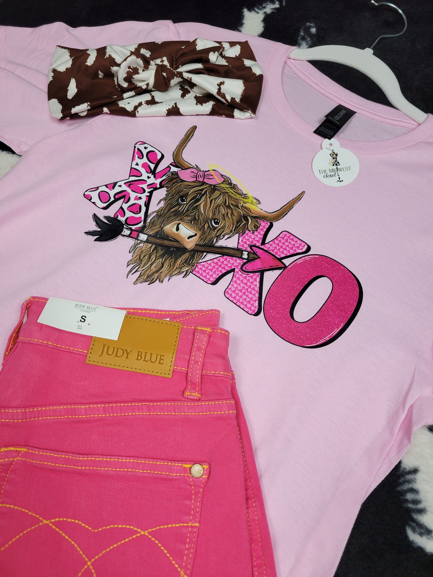 Cow XOXO Tee